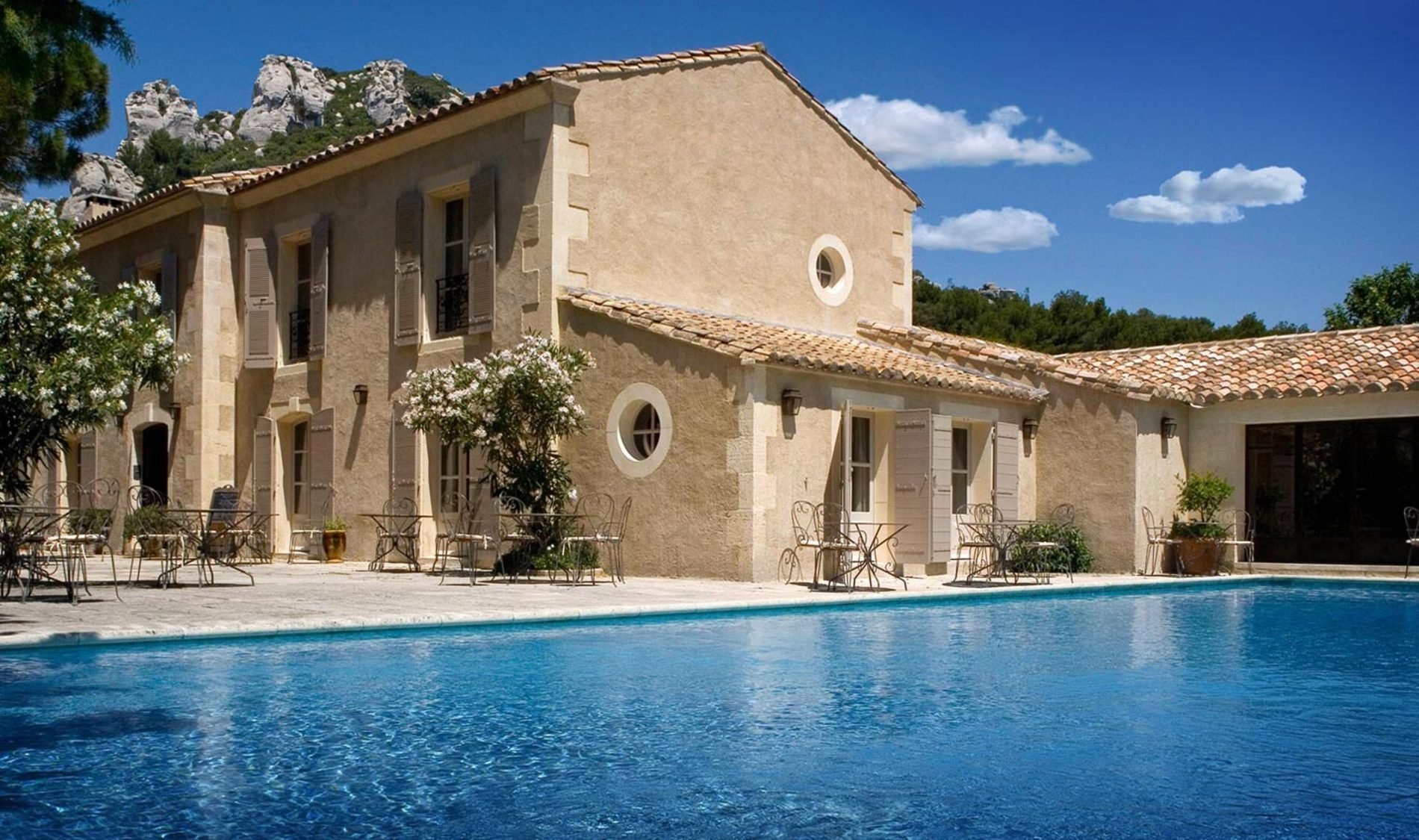 Luxury boutique hotel Benvengudo 4* Les Baux-de-Provence France authentic traditional hotel